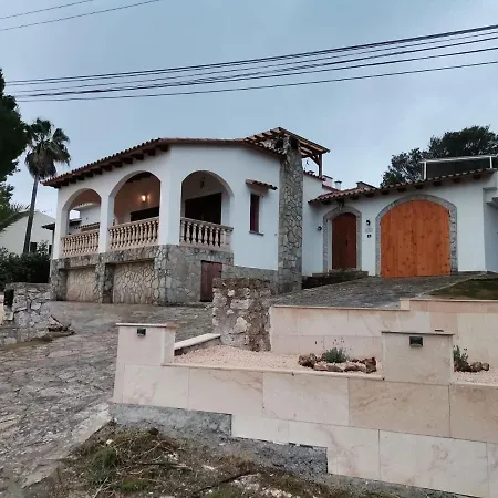 Luna Villa
